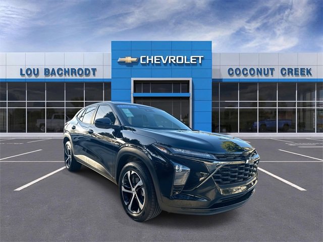 Certified 2024 Chevrolet Trax RS w/ Driver Confidence Package image 1