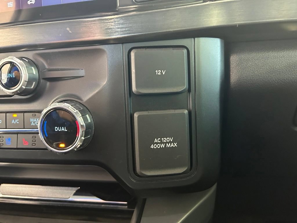 Used 2025 Ford F350 Lariat w/ Lariat Ultimate Package AWD/4WD image 56