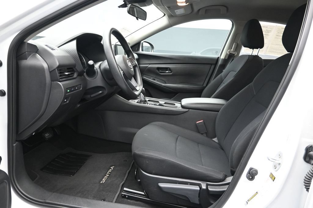 Used 2024 Nissan Sentra S FWD image 10