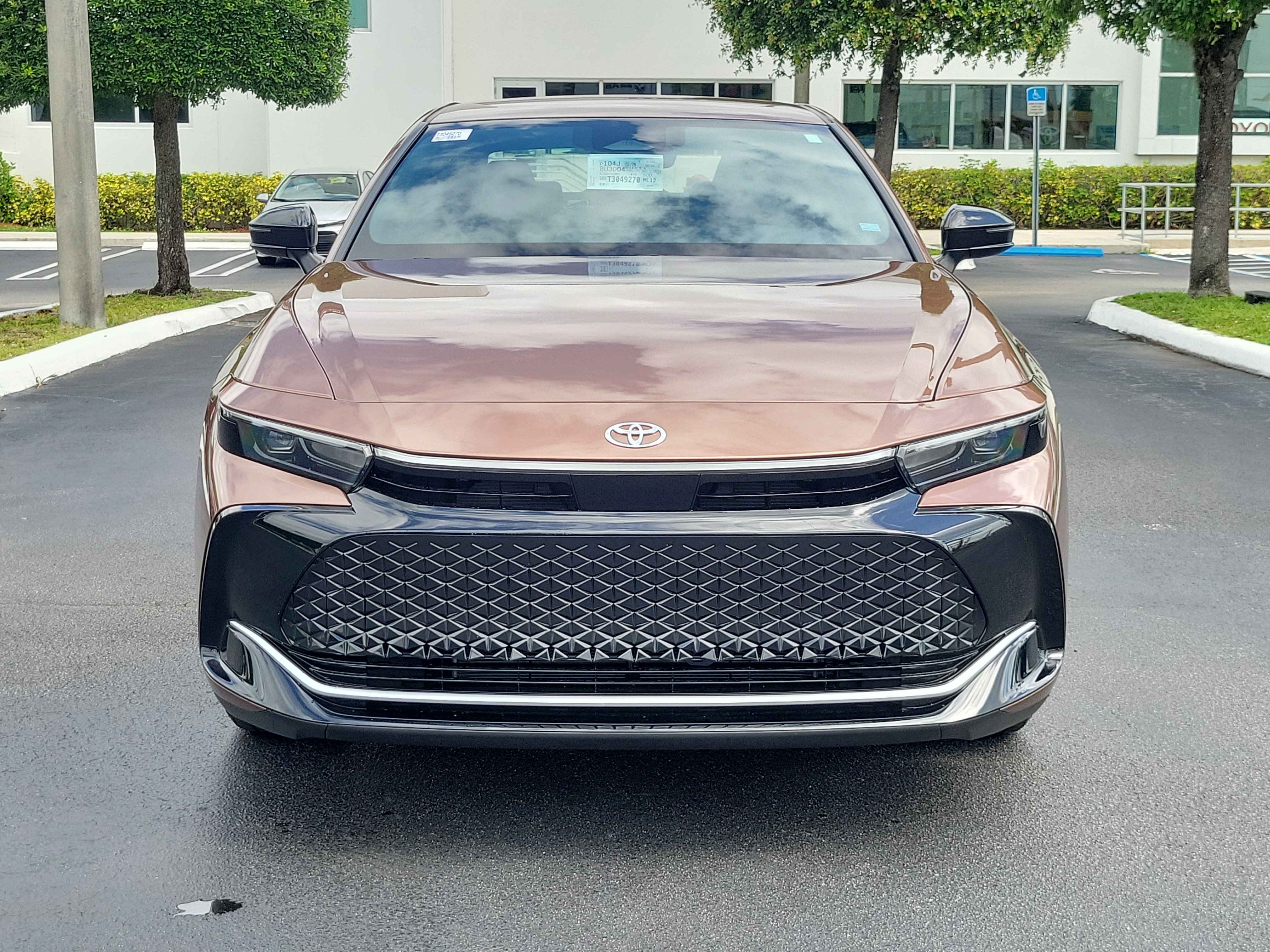 New 2026 Toyota Crown XLE AWD/4WD image 4