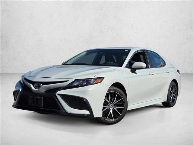 Used 2024 Toyota Camry SE