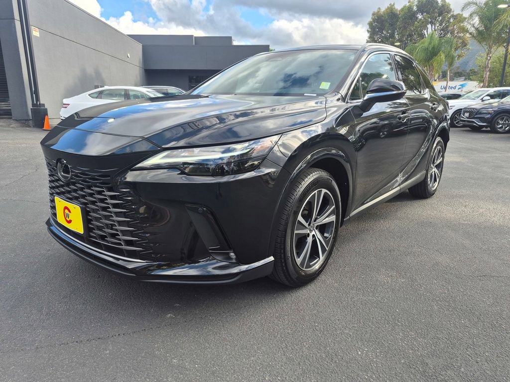 Used 2025 Lexus RX 350 FWD w/ Technology Package image 2