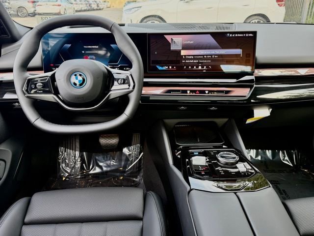 New 2026 BMW i5 eDrive40 w/ Premium Package image 25
