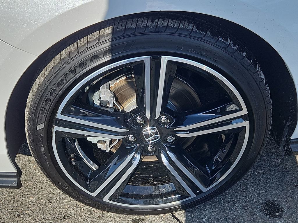 Certified 2025 Honda Accord Sport image 7