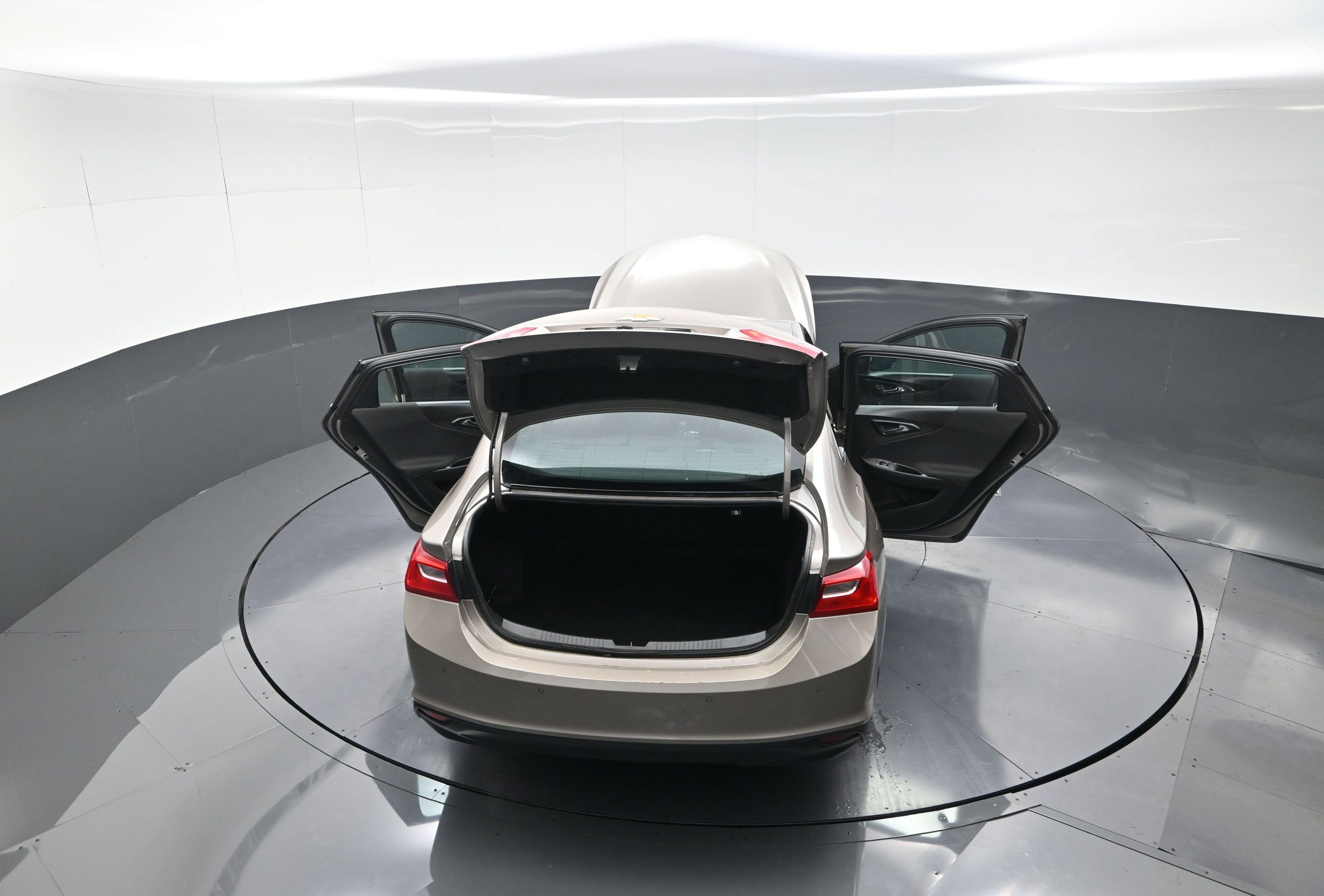 Used 2024 Chevrolet Malibu LT image 13