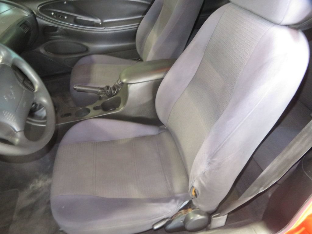 Used 2004 Ford Mustang Coupe RWD image 19