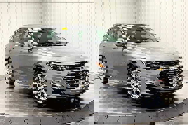 Used 2024 Chevrolet Malibu LT image 3