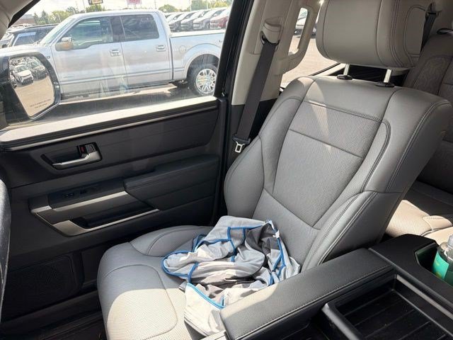Used 2024 Toyota Tundra SR5 w/ SR5 Premium Package AWD/4WD image 18