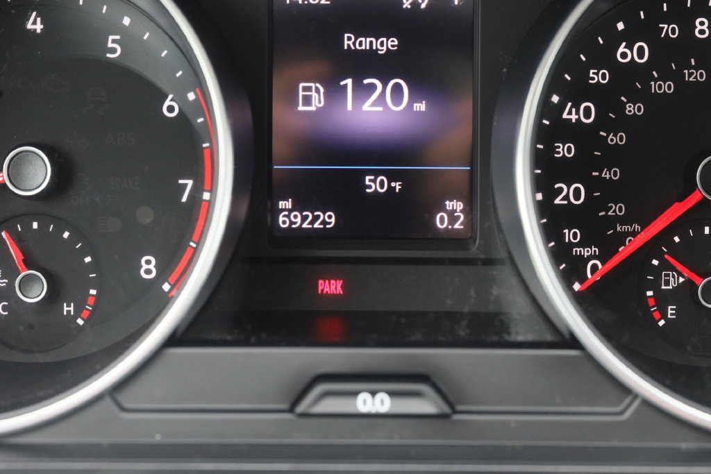 Used 2019 Volkswagen Tiguan SE w/ Panoramic Sunroof Package AWD/4WD image 12