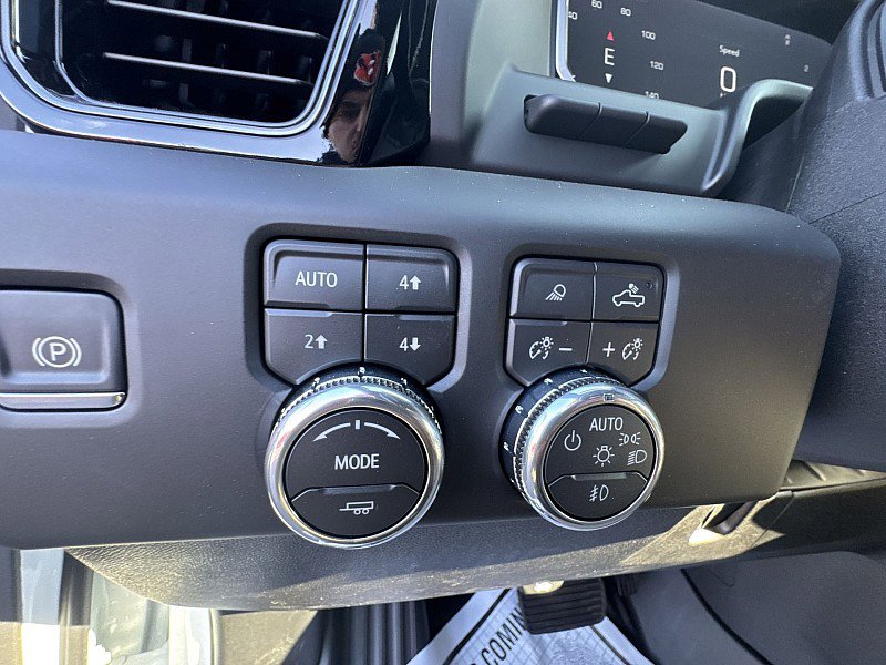 New 2026 GMC Sierra 2500 AT4X w/ LPO, Black Badging Package image 14