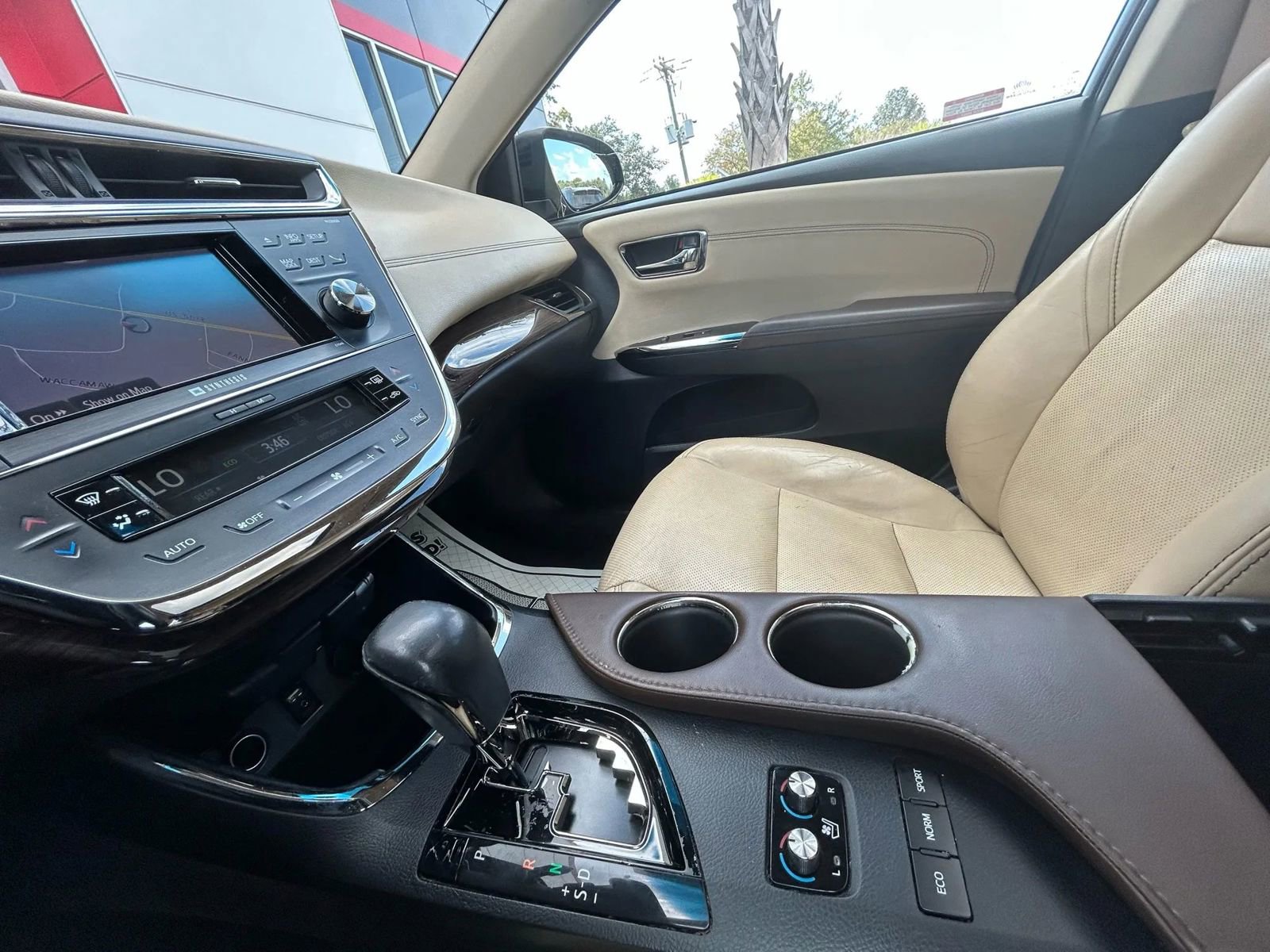 Used 2013 Toyota Avalon Limited image 13