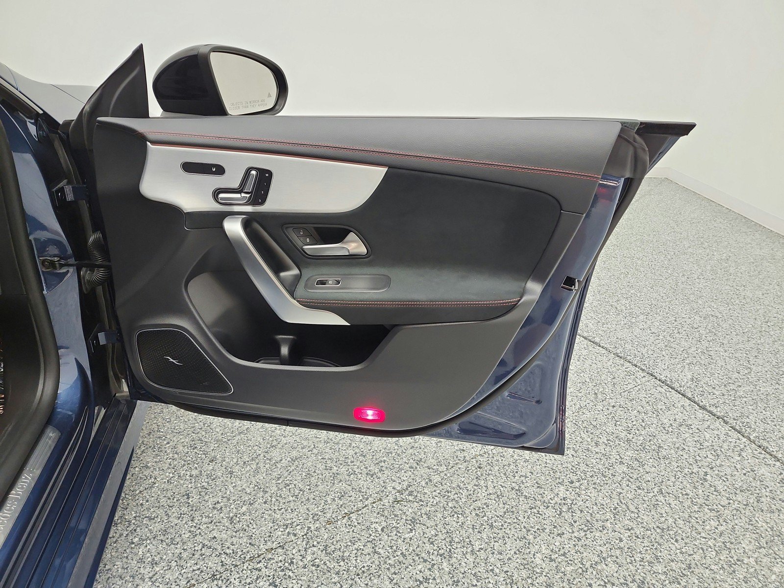 Used 2023 Mercedes-Benz CLA 250 image 21