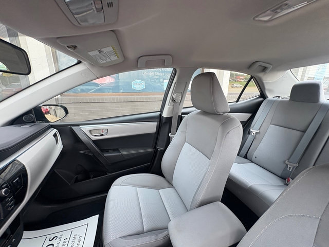 Used 2016 Toyota Corolla LE FWD image 14