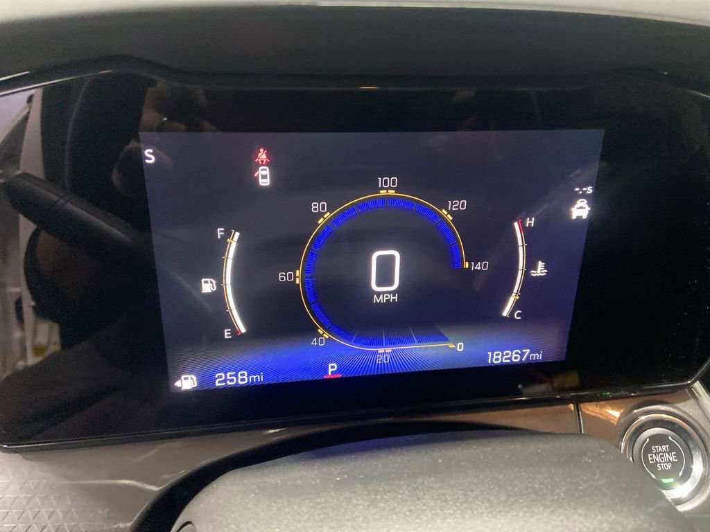 Used 2025 Chevrolet Trax ACTIV w/ Driver Confidence Package image 12