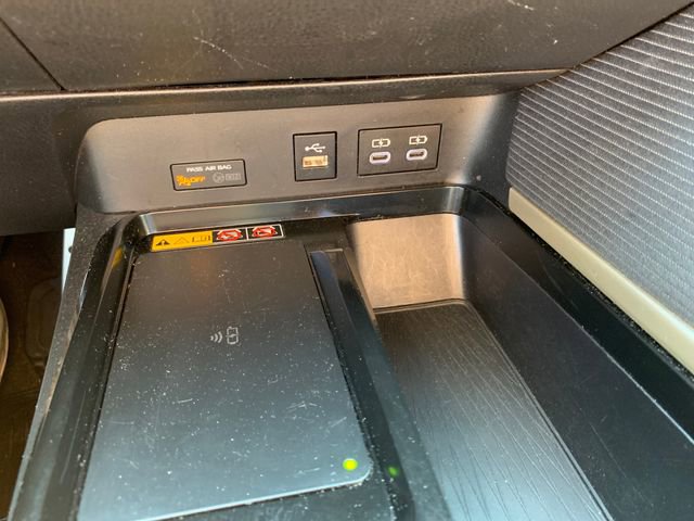 Used 2025 Toyota Camry SE image 24