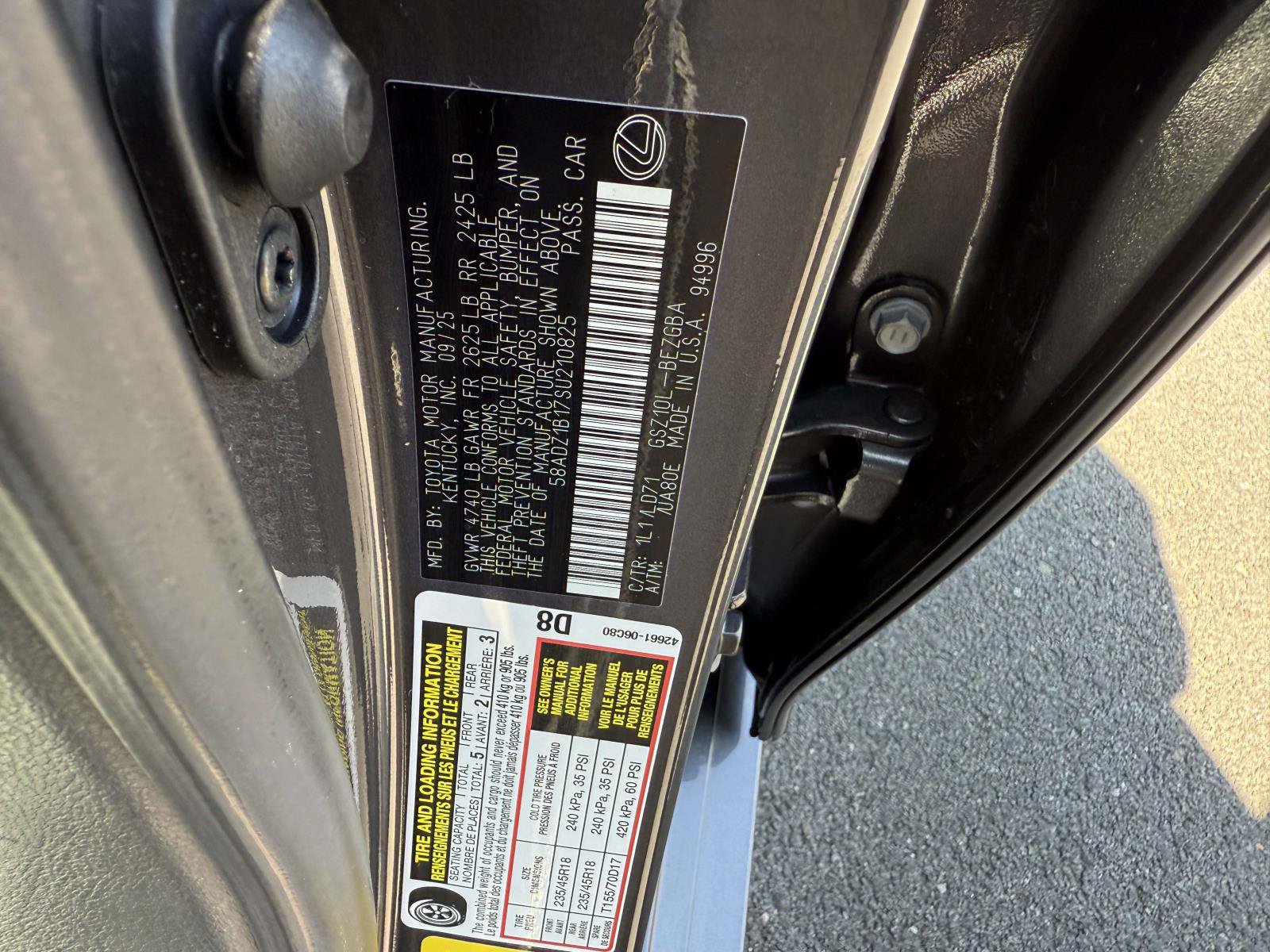 Used 2025 Lexus ES 350 w/ Premium Package FWD image 31