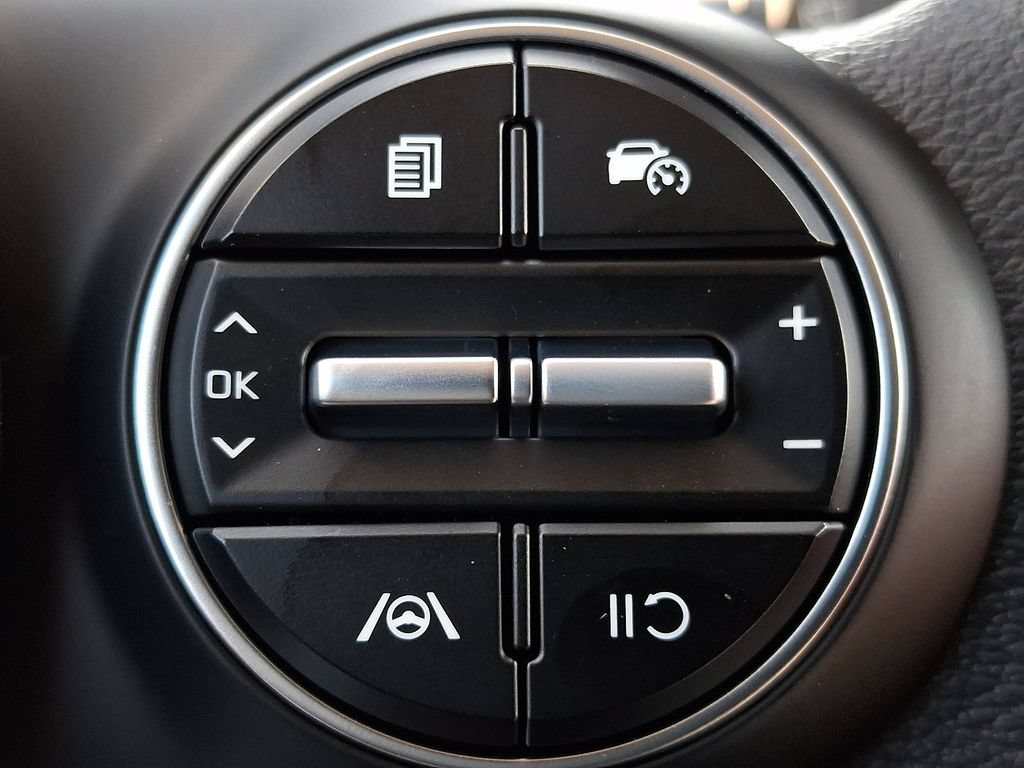 Used 2023 Kia Soul LX FWD image 21