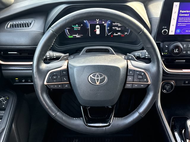 Used 2025 Toyota Grand Highlander AWD Hybrid image 16