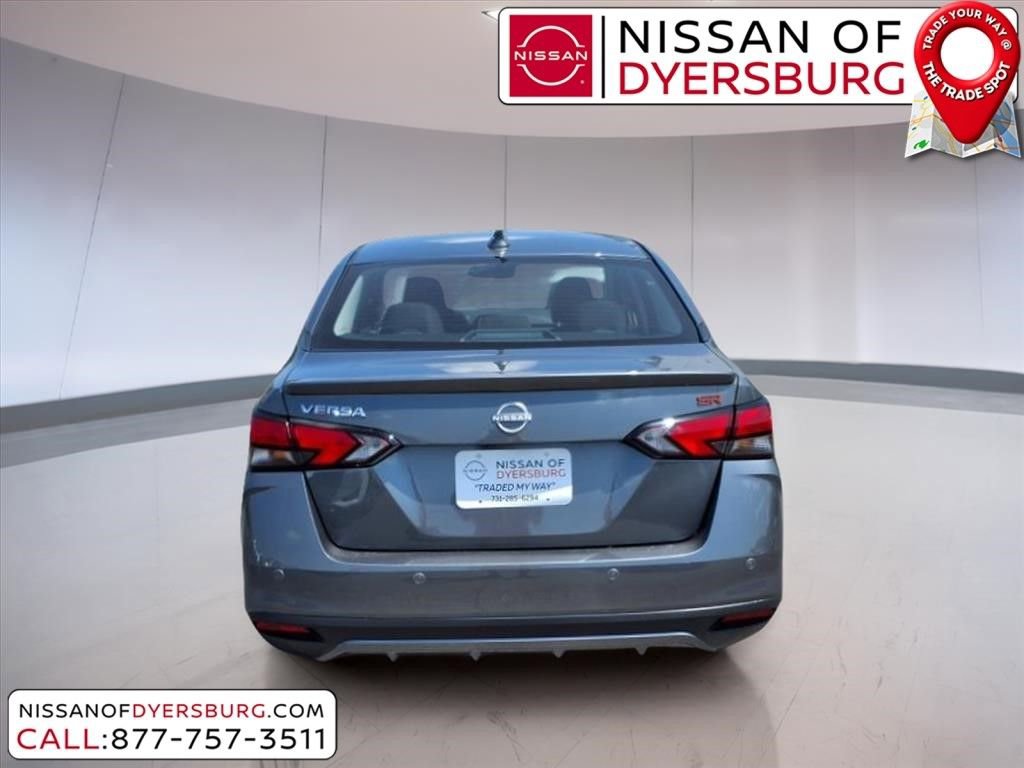 New 2025 Nissan Versa SR w/ Trunk Package image 4
