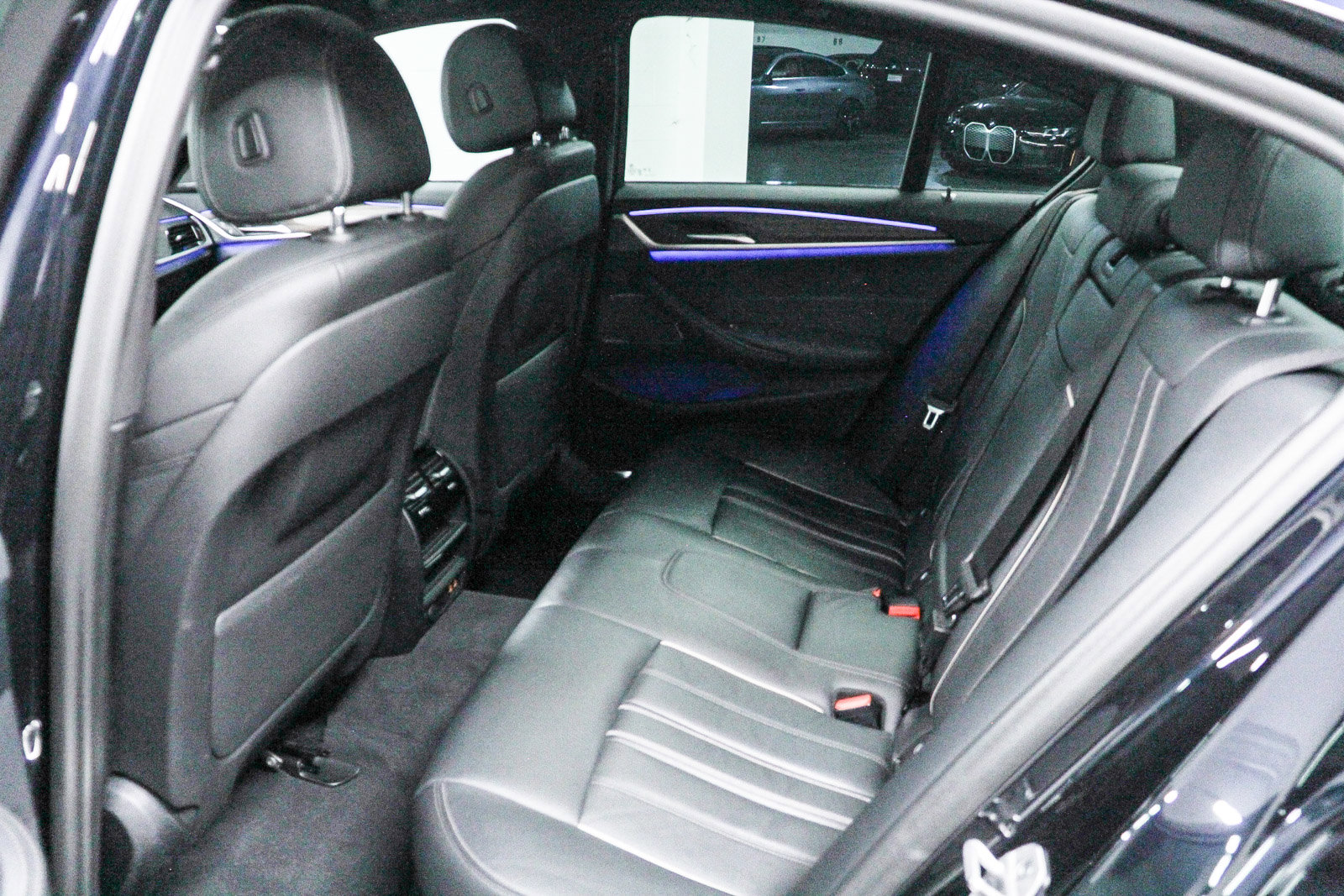 Used 2023 BMW 540i w/ M Sport Package RWD image 17