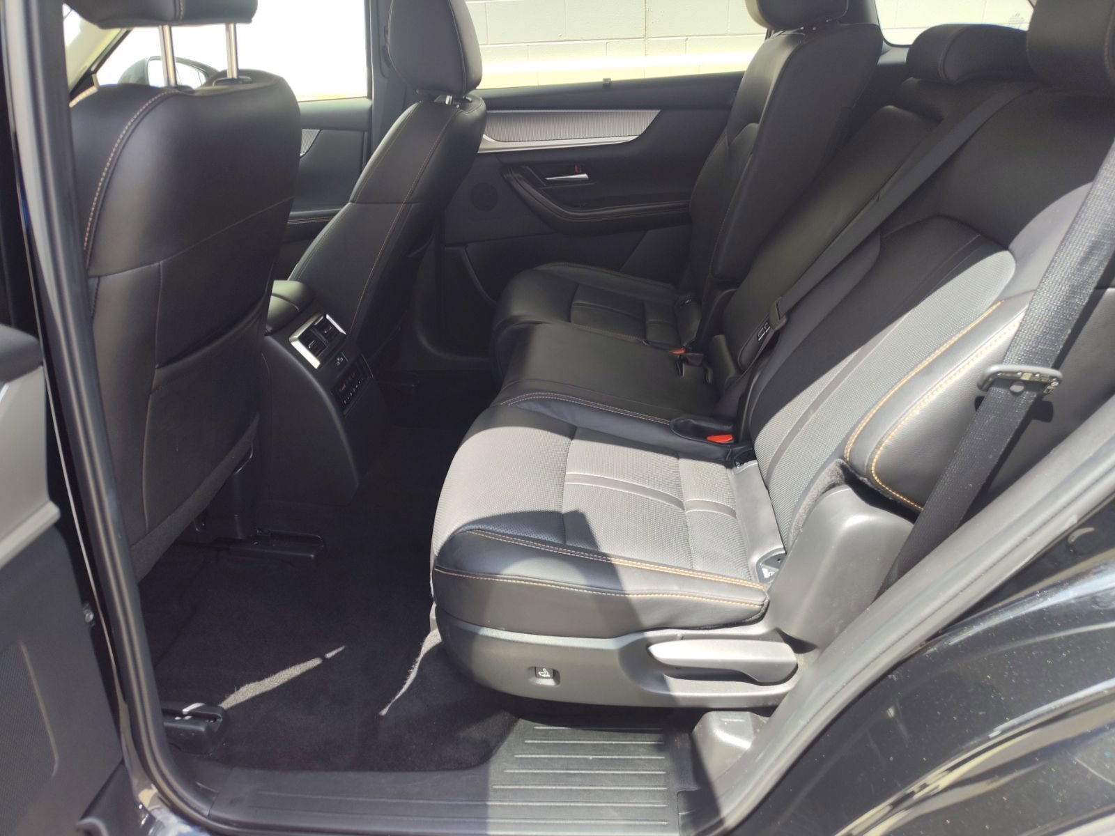 Certified 2025 MAZDA CX-90 3.3 Turbo w/ Preferred Package AWD/4WD image 7