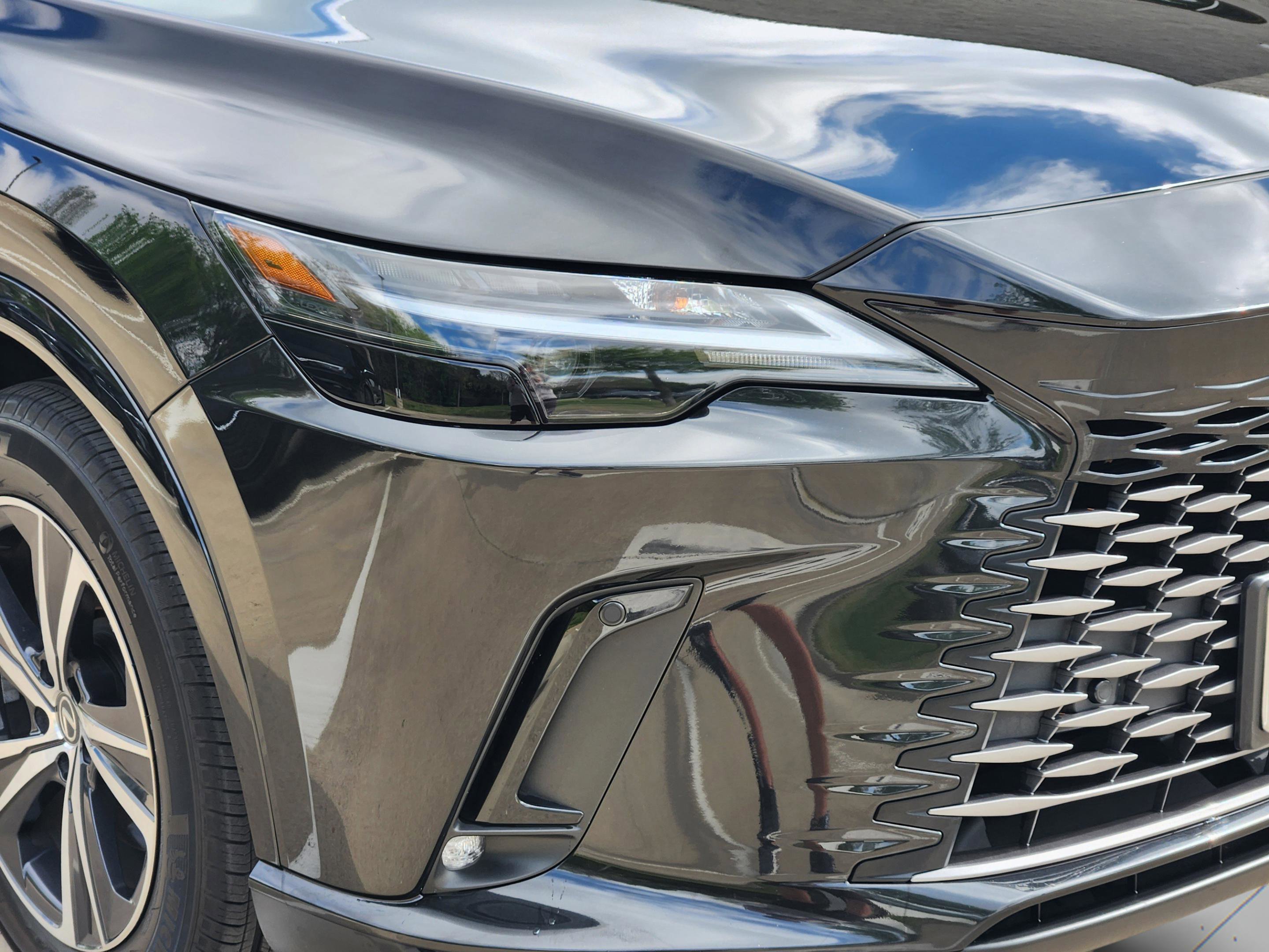 Used 2023 Lexus RX 350 Premium w/ Cold Area Package image 6