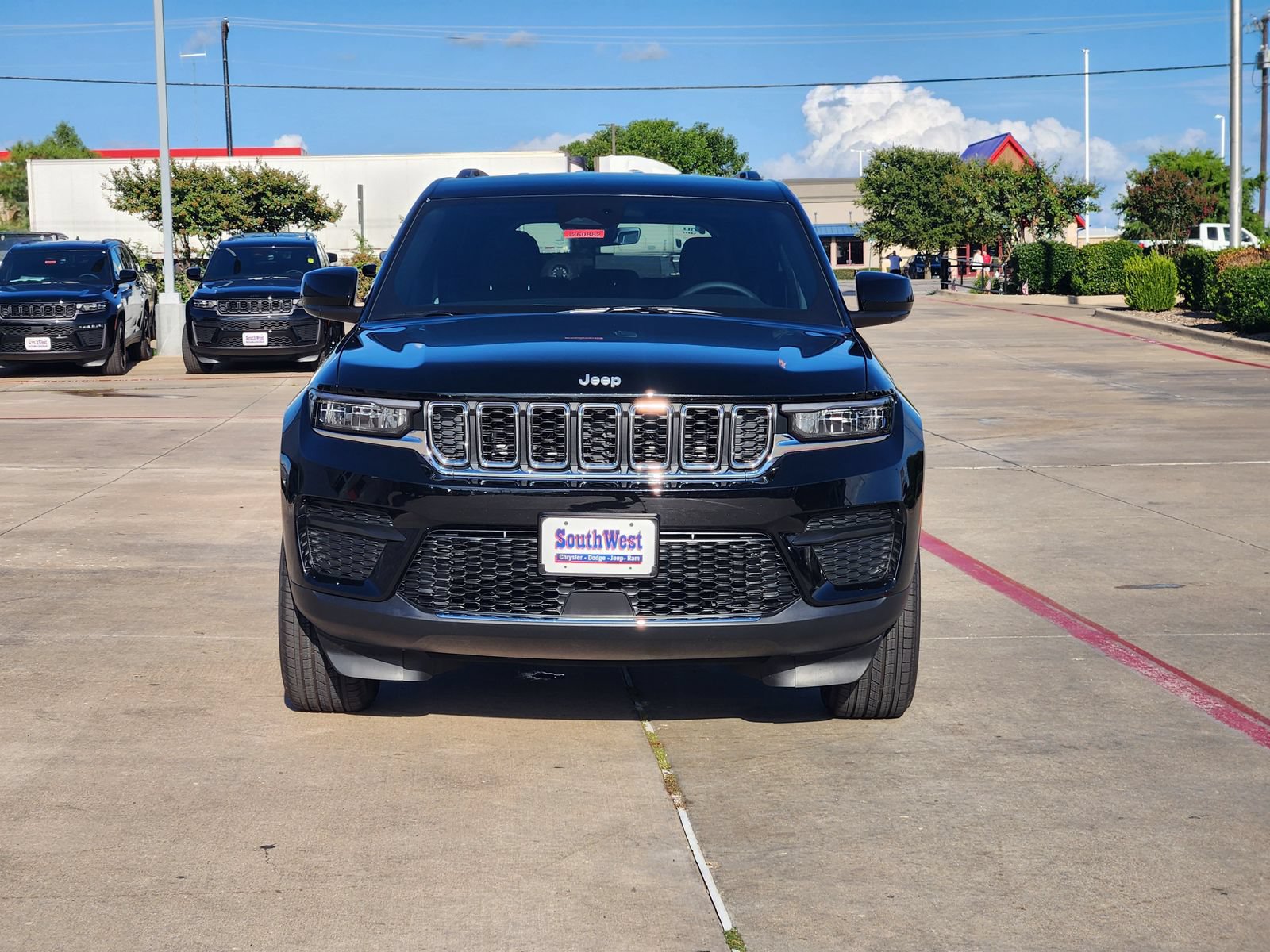 New 2026 Jeep Grand Cherokee Laredo RWD image 6