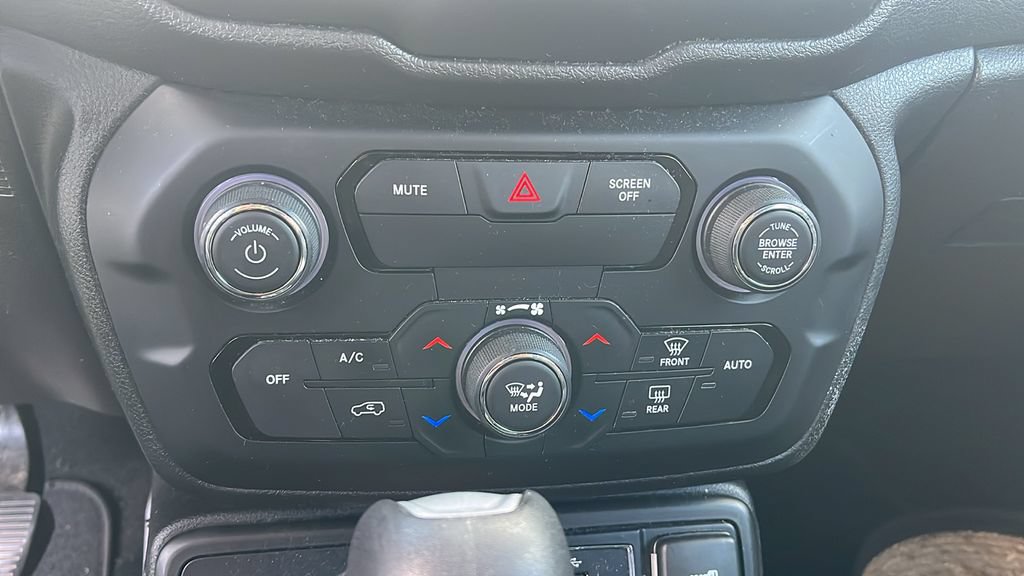 Used 2018 Jeep Renegade Sport w/ Power & Air Group AWD/4WD image 14