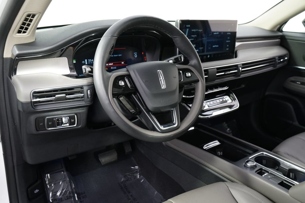 New 2026 Lincoln Corsair Reserve w/ Jet Appearance Package AWD/4WD image 12