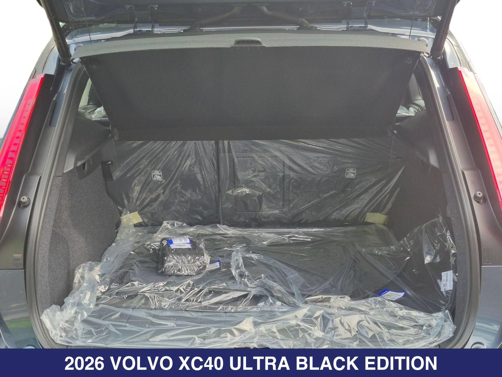 New 2026 Volvo XC40 B5 Ultra w/ Protection Package Premier AWD/4WD image 6