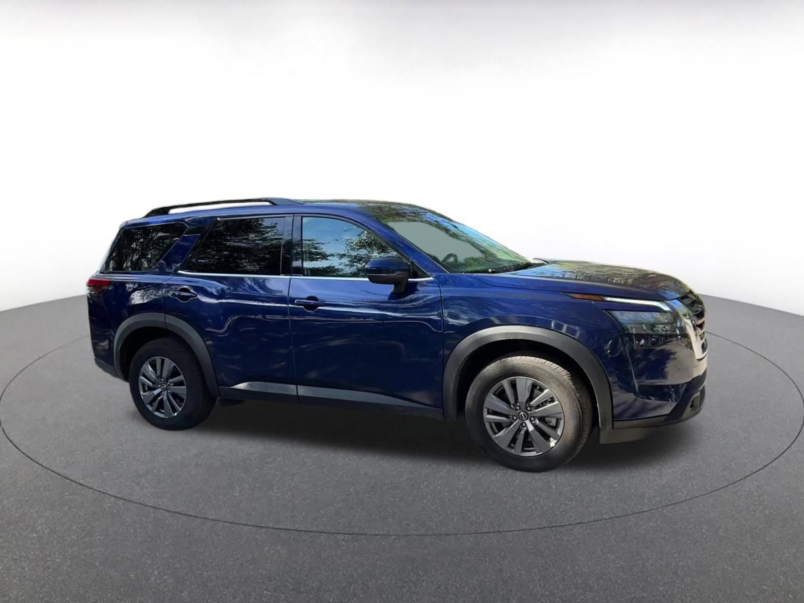Used 2025 Nissan Pathfinder SV video 2
