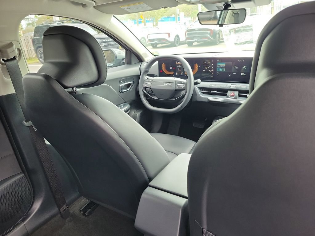 New 2026 Kia K4 EX image 13