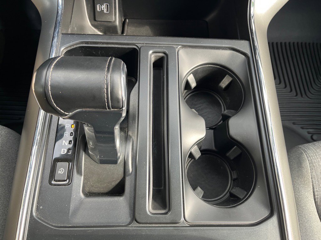 Used 2022 Ford F150 Lightning XLT image 19