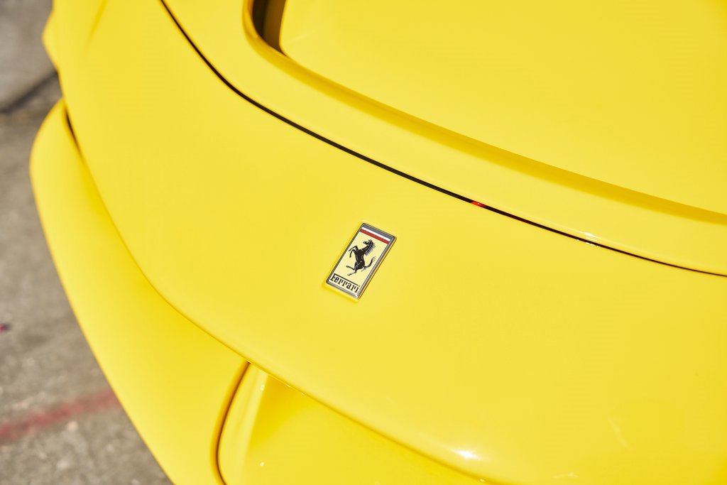 Used 2022 Ferrari SF90 Stradale image 6