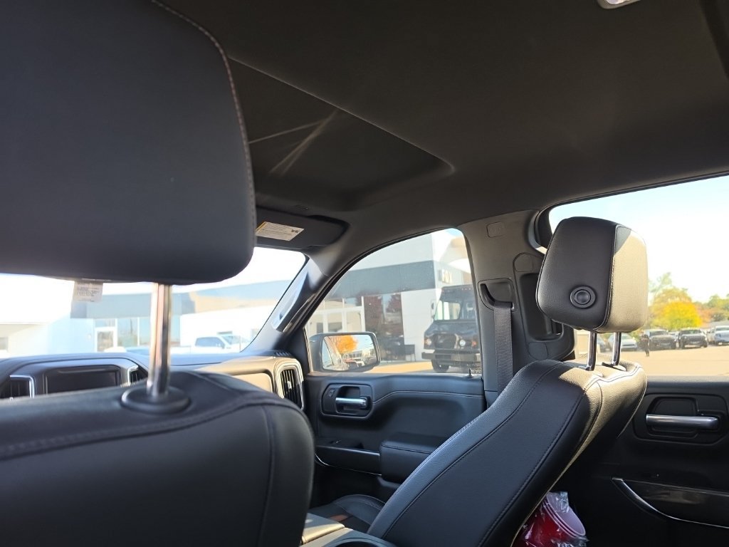 Used 2019 GMC Sierra 1500 AT4 w/ AT4 Premium Package AWD/4WD image 9