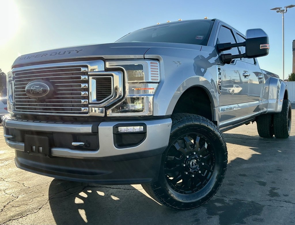 Used 2022 Ford F350 Platinum image 3