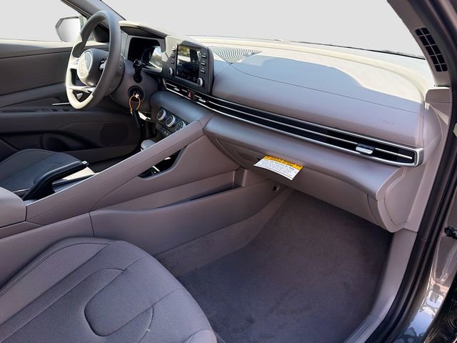New 2026 Hyundai Elantra SE image 28
