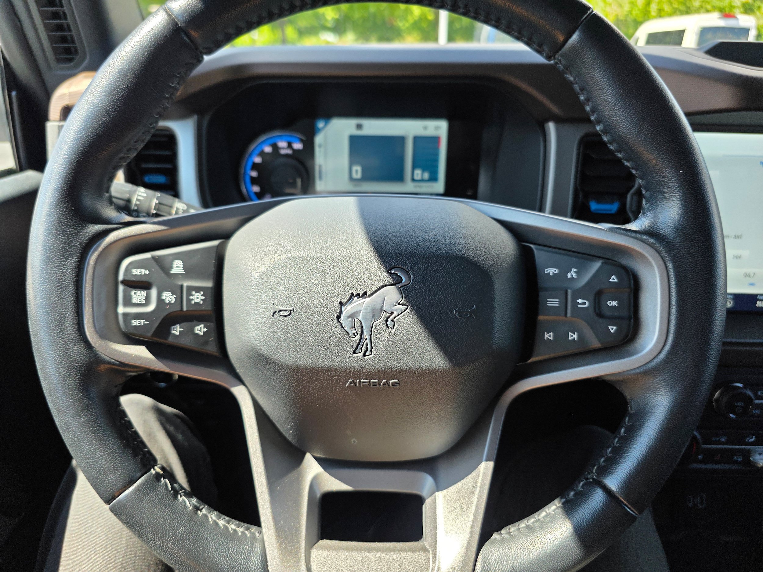 Certified 2023 Ford Bronco Outer Banks AWD/4WD image 15
