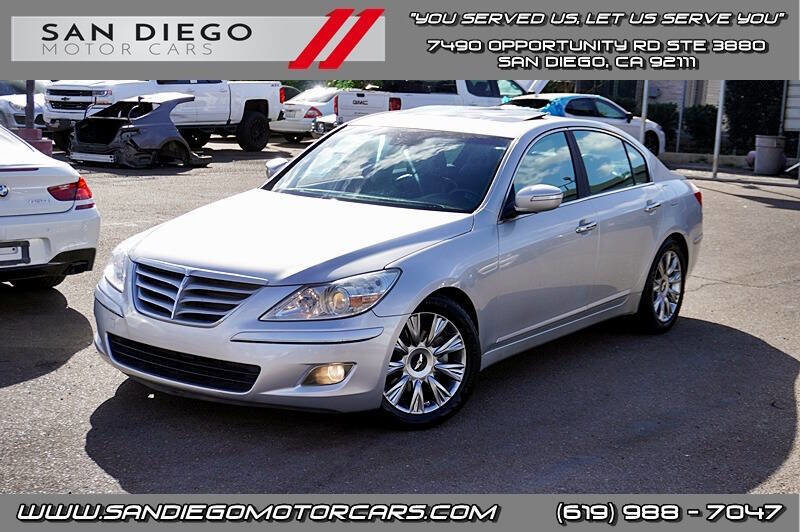 Used 2011 Hyundai Genesis 3.8 w/ Premium Navigation Pkg 3 image 3