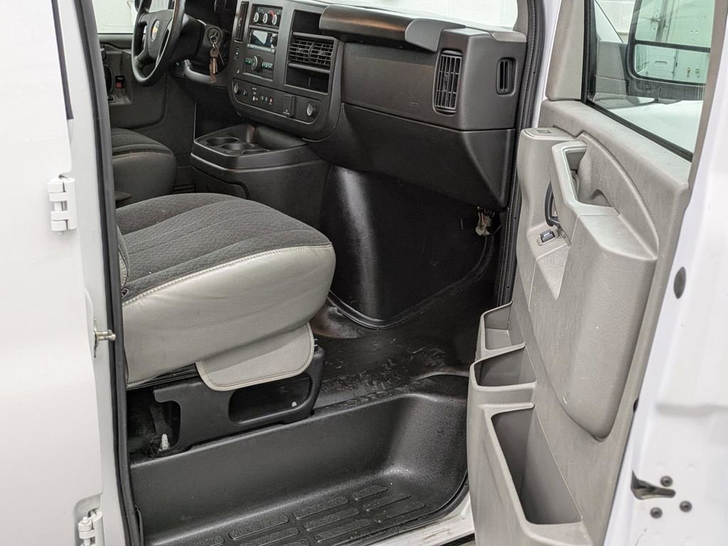 Used 2024 Chevrolet Express 2500 w/ Driver Convenience Package image 12