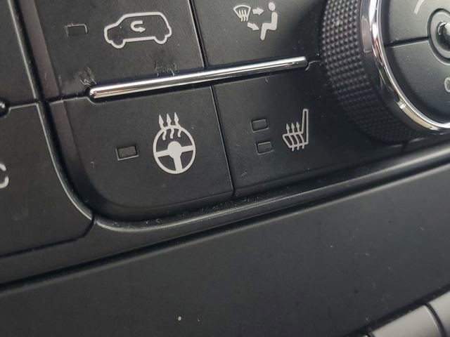 Used 2014 Chrysler Town & Country Touring-L image 28