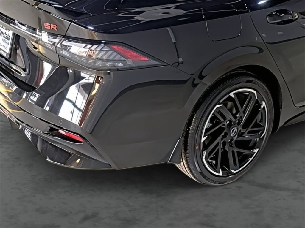 New 2026 Nissan Sentra SR w/ SR Premium Package FWD image 12
