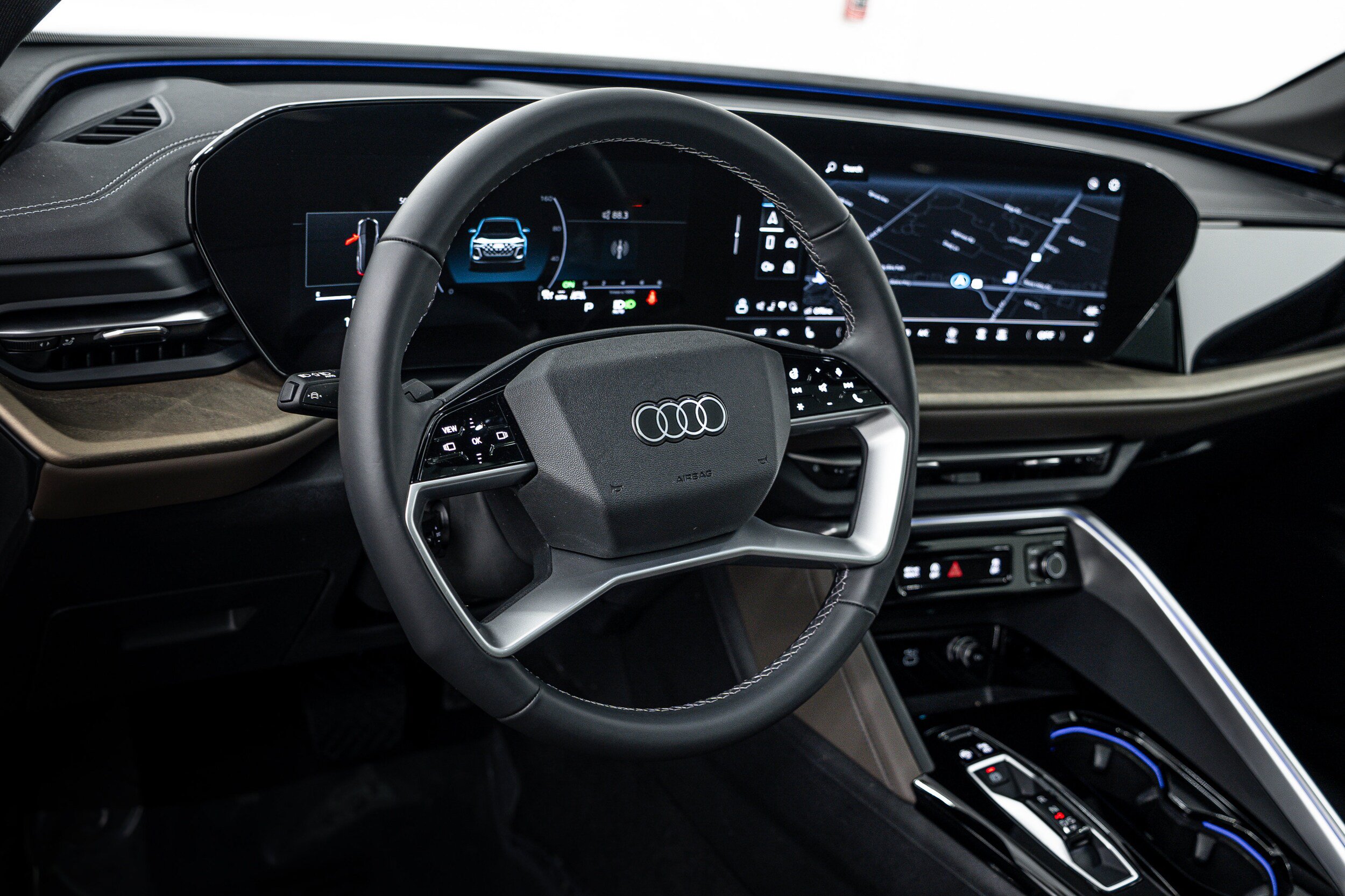 Used 2025 Audi Q5 Premium w/ Convenience Package AWD/4WD image 9
