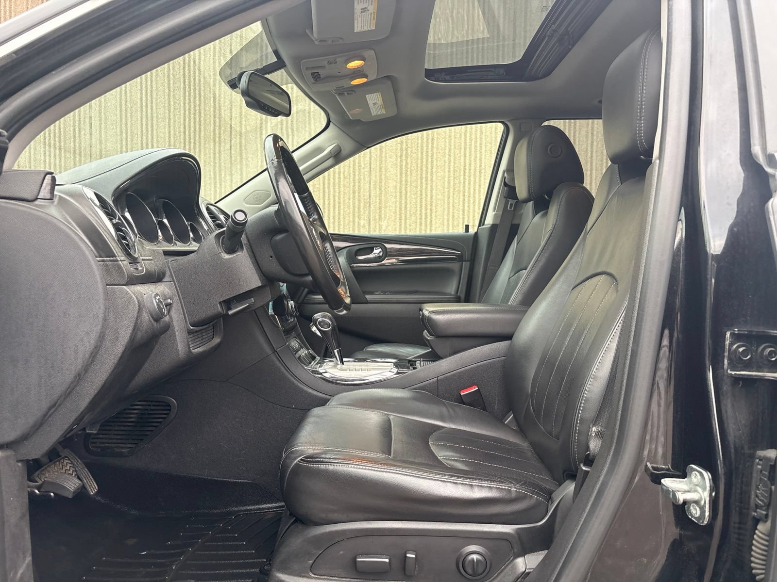 Used 2016 Buick Enclave Leather AWD/4WD image 11