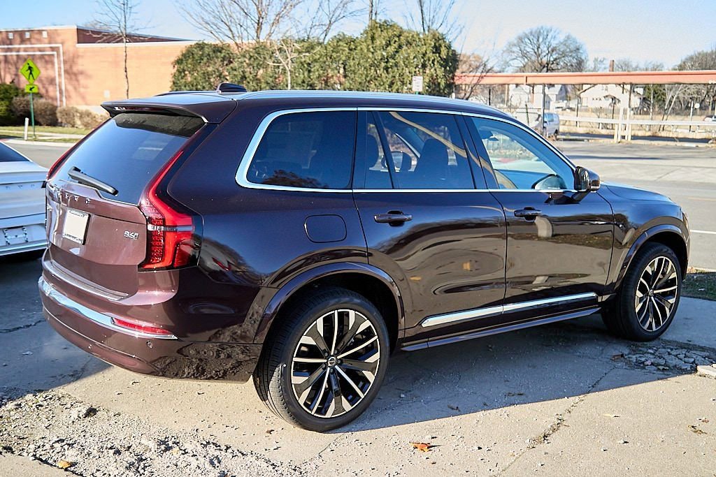 New 2026 Volvo XC90 B6 Plus w/ Protection Package image 9