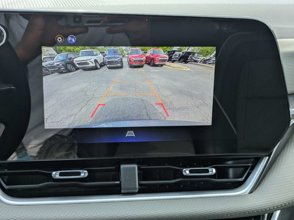 New 2026 Chevrolet Equinox LT w/ Convenience Package II FWD image 22