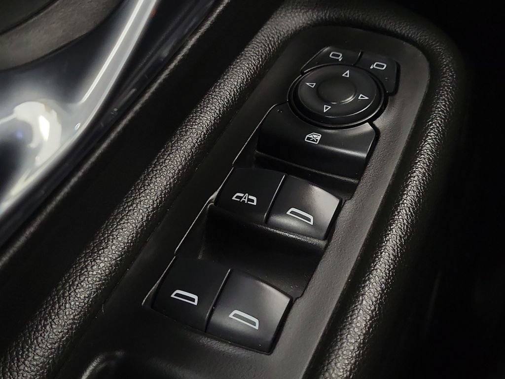 Used 2024 GMC Terrain SLE FWD image 14
