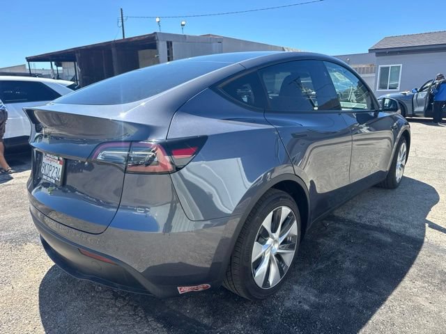 Used 2023 Tesla Model Y 2WD image 5