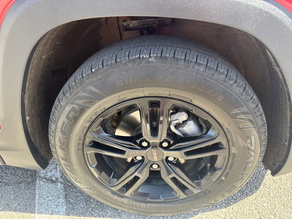 Used 2024 GMC Terrain AT4 image 11