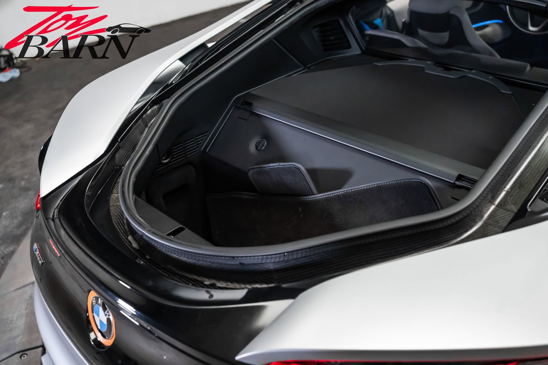 Used 2015 BMW i8 image 45